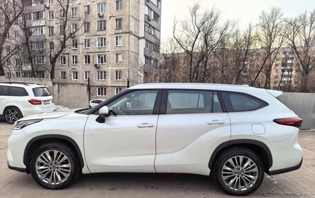 Toyota Highlander, 2024 год, 6 000 000 рублей, 2 фотография