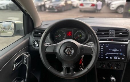 Volkswagen Polo VI (EU Market), 2013 год, 850 000 рублей, 22 фотография