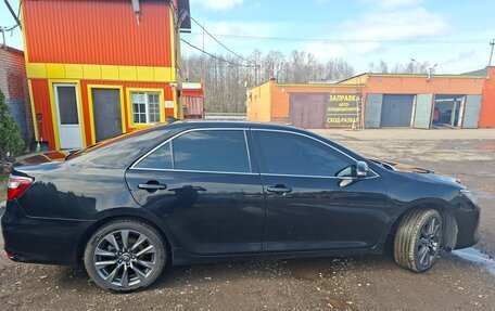 Toyota Camry, 2017 год, 2 200 000 рублей, 2 фотография