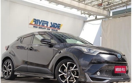 Toyota C-HR I рестайлинг, 2017 год, 1 550 000 рублей, 2 фотография