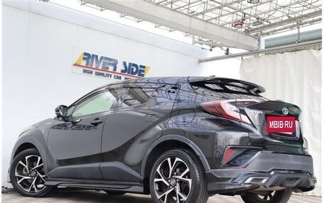 Toyota C-HR I рестайлинг, 2017 год, 1 550 000 рублей, 7 фотография