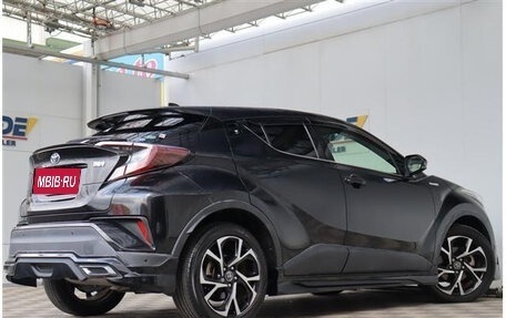 Toyota C-HR I рестайлинг, 2017 год, 1 550 000 рублей, 5 фотография