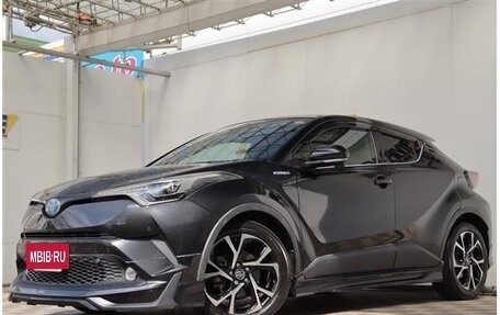 Toyota C-HR I рестайлинг, 2017 год, 1 550 000 рублей, 3 фотография