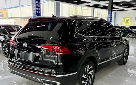 Volkswagen Tiguan II, 2023 год, 2 660 111 рублей, 11 фотография