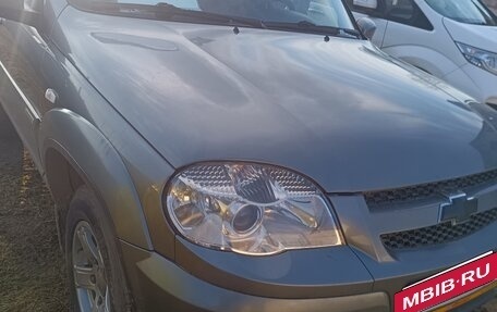 Chevrolet Niva I рестайлинг, 2016 год, 670 000 рублей, 8 фотография