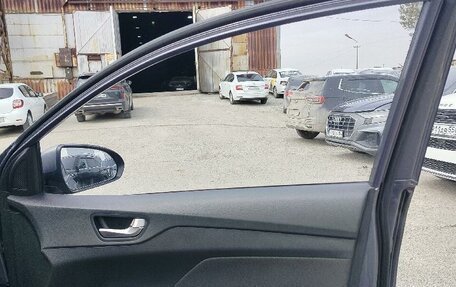 Hyundai Solaris II рестайлинг, 2021 год, 1 500 000 рублей, 14 фотография