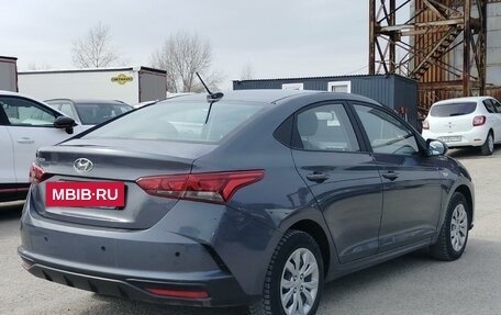 Hyundai Solaris II рестайлинг, 2021 год, 1 500 000 рублей, 3 фотография