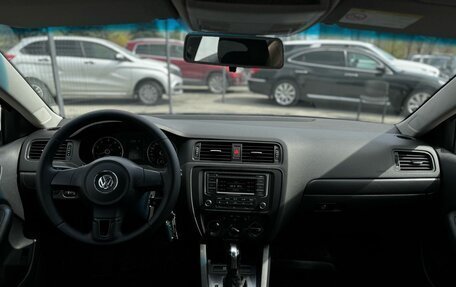 Volkswagen Jetta VI, 2014 год, 1 350 000 рублей, 26 фотография