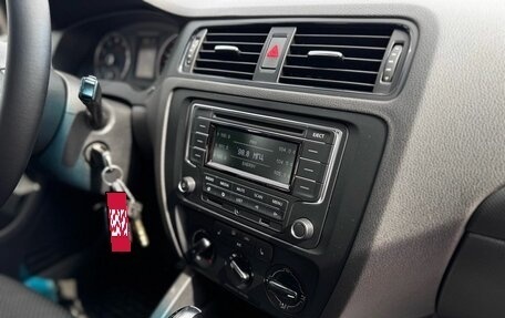 Volkswagen Jetta VI, 2014 год, 1 350 000 рублей, 23 фотография