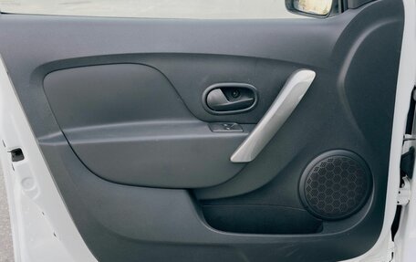 Renault Sandero II рестайлинг, 2019 год, 1 369 000 рублей, 8 фотография