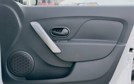 Renault Sandero II рестайлинг, 2019 год, 1 369 000 рублей, 22 фотография