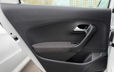 Volkswagen Polo VI (EU Market), 2018 год, 1 200 000 рублей, 16 фотография