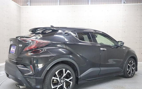 Toyota C-HR I рестайлинг, 2018 год, 1 560 000 рублей, 5 фотография