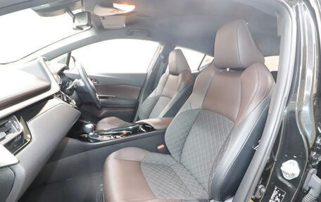 Toyota C-HR I рестайлинг, 2018 год, 1 560 000 рублей, 11 фотография