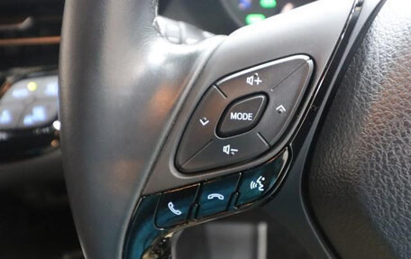 Toyota C-HR I рестайлинг, 2018 год, 1 560 000 рублей, 16 фотография