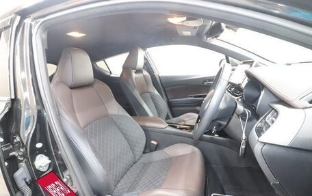 Toyota C-HR I рестайлинг, 2018 год, 1 560 000 рублей, 12 фотография