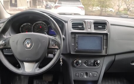 Renault Sandero II рестайлинг, 2015 год, 795 000 рублей, 2 фотография