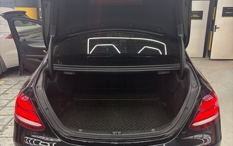 Mercedes-Benz E-Класс, 2019 год, 2 950 000 рублей, 10 фотография