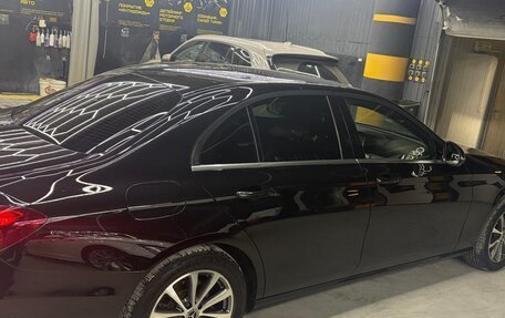 Mercedes-Benz E-Класс, 2019 год, 2 950 000 рублей, 4 фотография