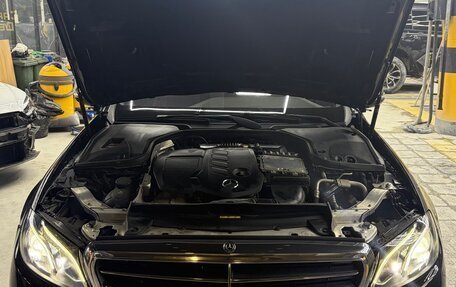 Mercedes-Benz E-Класс, 2019 год, 2 950 000 рублей, 11 фотография