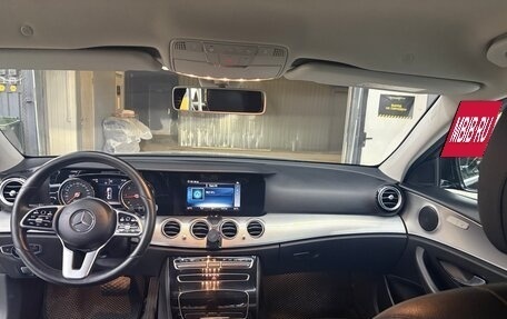 Mercedes-Benz E-Класс, 2019 год, 2 950 000 рублей, 7 фотография