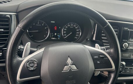 Mitsubishi Outlander III рестайлинг 3, 2014 год, 1 650 000 рублей, 3 фотография