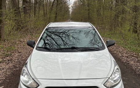 Hyundai Solaris II рестайлинг, 2012 год, 615 000 рублей, 8 фотография