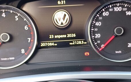 Volkswagen Touareg III, 2015 год, 2 500 000 рублей, 14 фотография