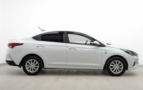 Hyundai Solaris II рестайлинг, 2021 год, 1 585 000 рублей, 4 фотография