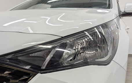 Hyundai Solaris II рестайлинг, 2021 год, 1 585 000 рублей, 11 фотография