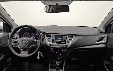 Hyundai Solaris II рестайлинг, 2021 год, 1 585 000 рублей, 14 фотография