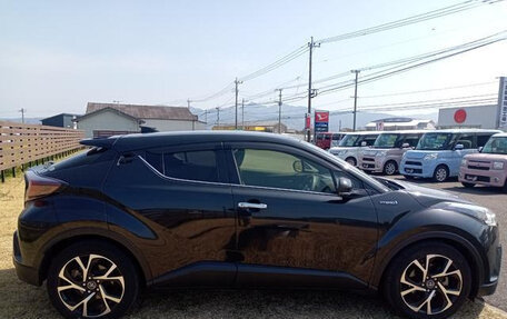 Toyota C-HR I рестайлинг, 2018 год, 1 540 000 рублей, 8 фотография