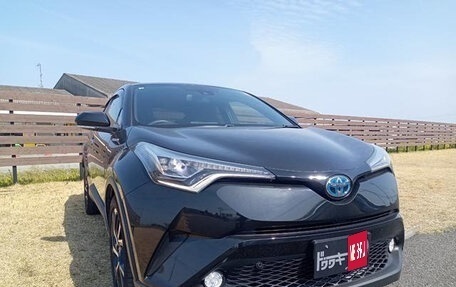 Toyota C-HR I рестайлинг, 2018 год, 1 540 000 рублей, 6 фотография