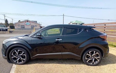 Toyota C-HR I рестайлинг, 2018 год, 1 540 000 рублей, 9 фотография