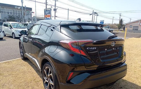 Toyota C-HR I рестайлинг, 2018 год, 1 540 000 рублей, 12 фотография