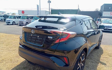 Toyota C-HR I рестайлинг, 2018 год, 1 540 000 рублей, 11 фотография