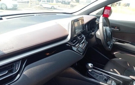 Toyota C-HR I рестайлинг, 2018 год, 1 540 000 рублей, 21 фотография