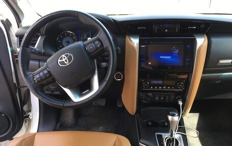 Toyota Fortuner II, 2017 год, 4 500 000 рублей, 12 фотография