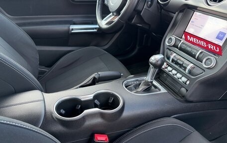 Ford Mustang VI рестайлинг, 2020 год, 3 600 000 рублей, 25 фотография