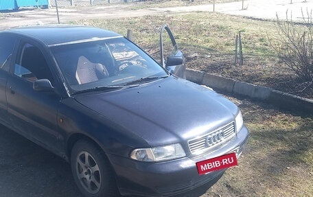 Audi A4, 1997 год, 300 000 рублей, 3 фотография