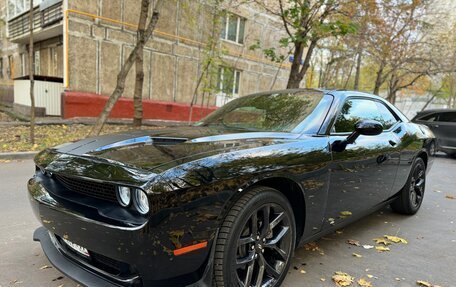 Dodge Challenger III рестайлинг 2, 2022 год, 4 850 000 рублей, 7 фотография