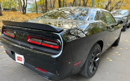 Dodge Challenger III рестайлинг 2, 2022 год, 4 850 000 рублей, 17 фотография