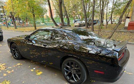 Dodge Challenger III рестайлинг 2, 2022 год, 4 850 000 рублей, 30 фотография