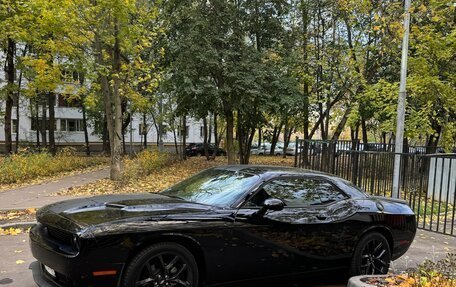 Dodge Challenger III рестайлинг 2, 2022 год, 4 850 000 рублей, 36 фотография