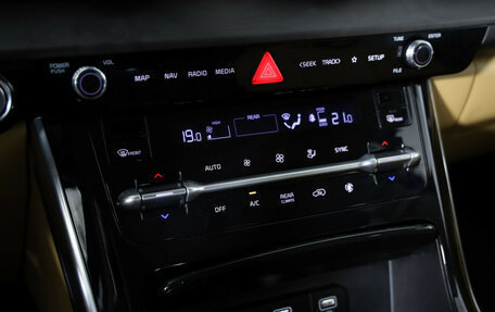 KIA Carnival, 2021 год, 3 899 000 рублей, 17 фотография