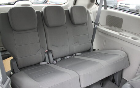 Chrysler Voyager IV, 2008 год, 1 197 000 рублей, 12 фотография