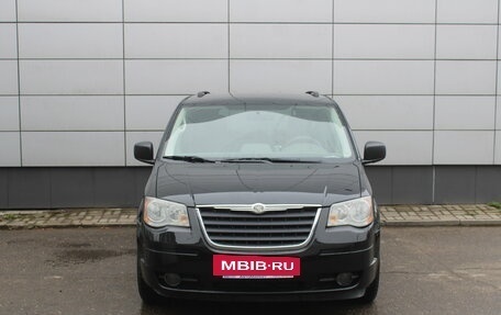 Chrysler Voyager IV, 2008 год, 1 197 000 рублей, 2 фотография