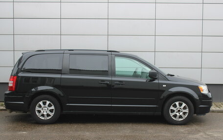 Chrysler Voyager IV, 2008 год, 1 197 000 рублей, 4 фотография