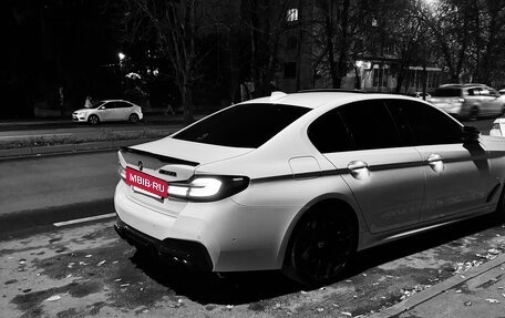 BMW 5 серия, 2021 год, 6 200 000 рублей, 10 фотография