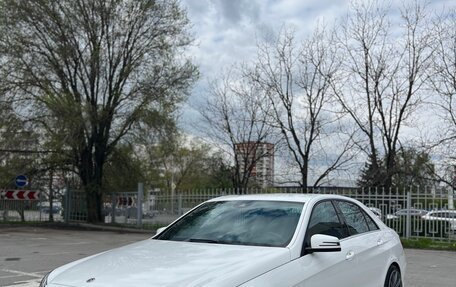 Mercedes-Benz E-Класс, 2015 год, 2 460 000 рублей, 1 фотография